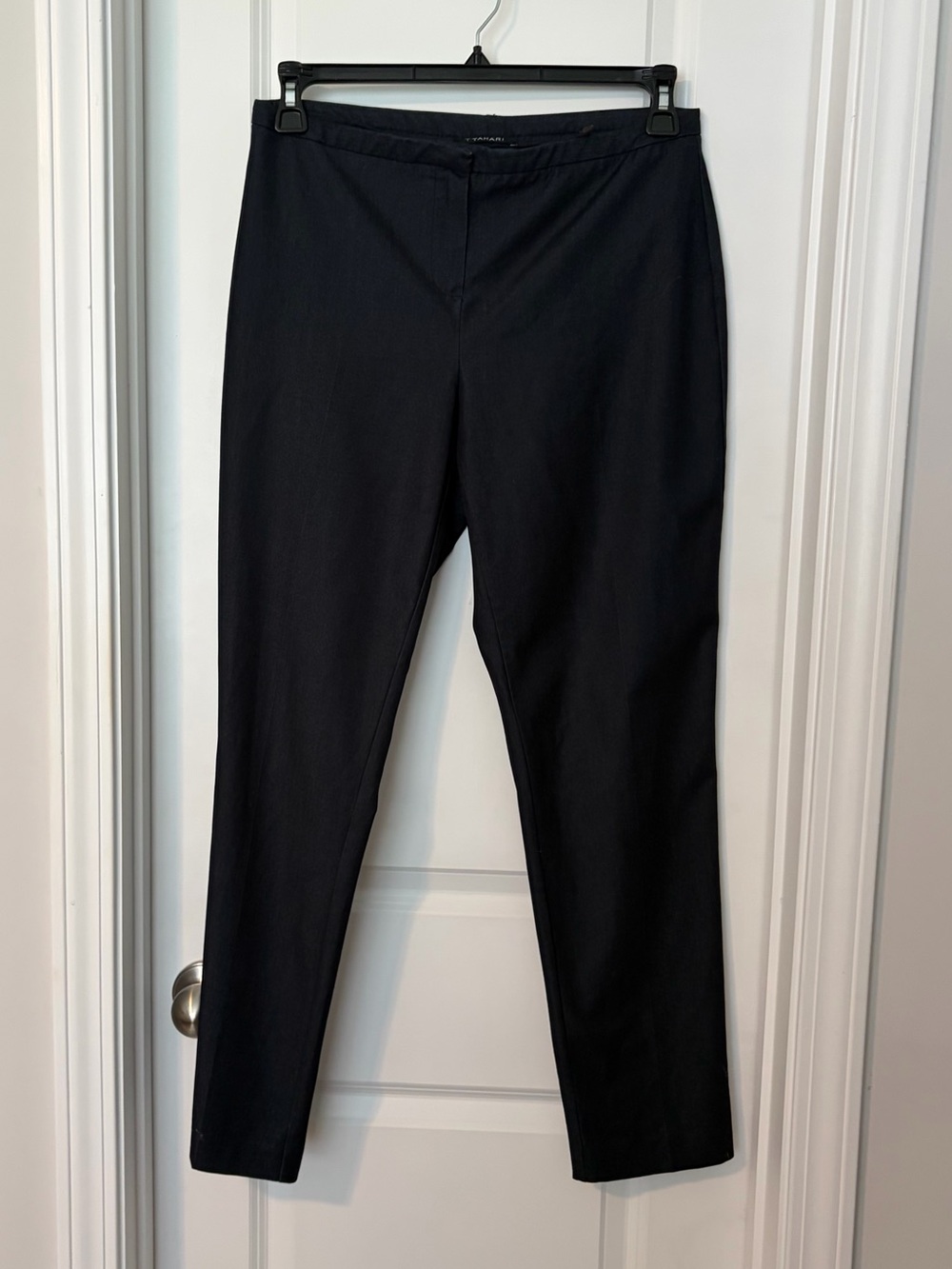 T Tahari Black Straight-Leg Dress Pants
No size sag available